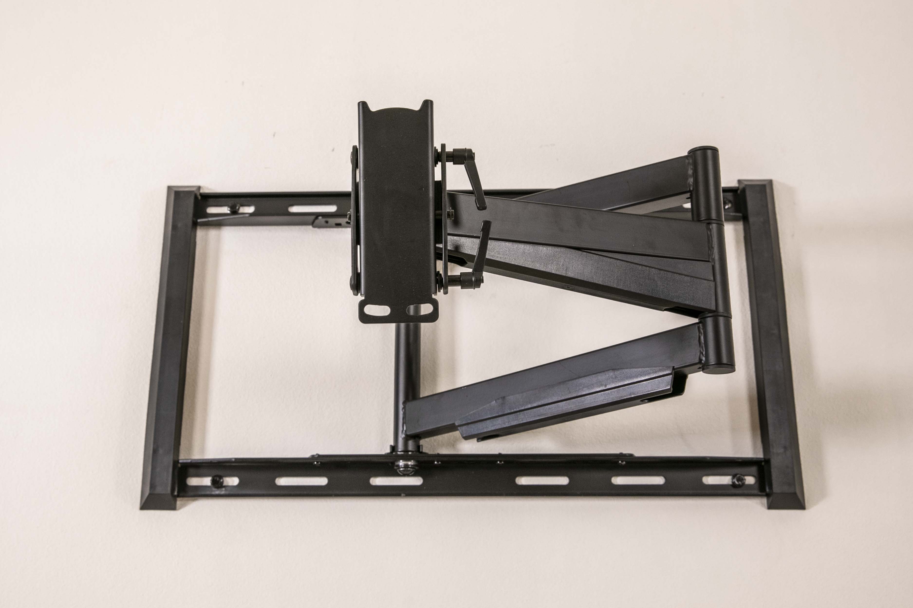 FULL MOTION ARTICULATING TV WALL MOUNT FOR 42-90" TVS, EXTENDS 3.6-31" FROM WALL, HOLDS 150 LBS