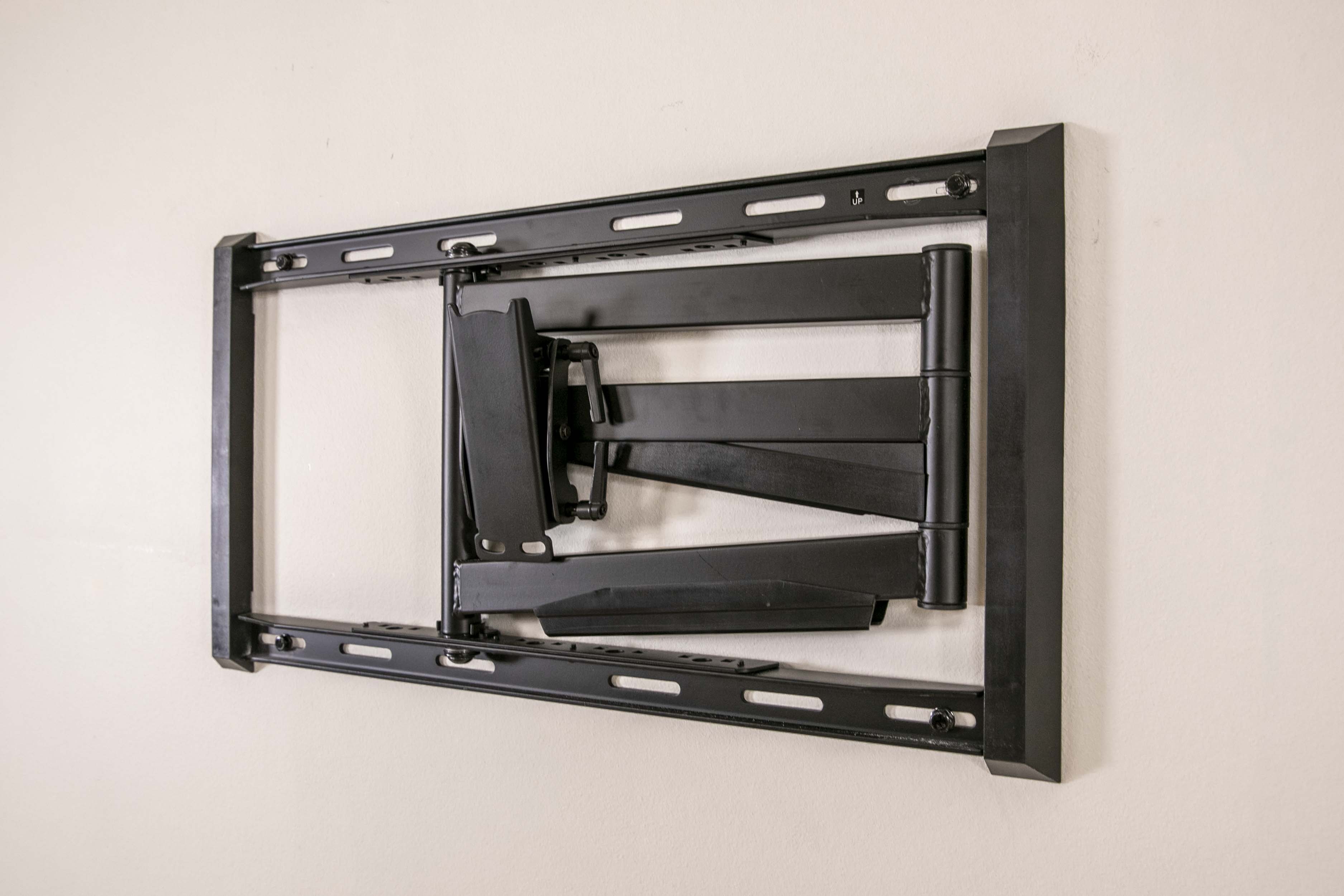 FULL MOTION TV WALL MOUNT, 200X100 - 700X500 VESA, 150 LBS